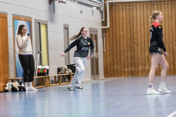 Bild 12 - wBJ HSG Kremperheide/Muensterdorf - HSG Marne/Brunsbuettel : Ergebnis: 34:17